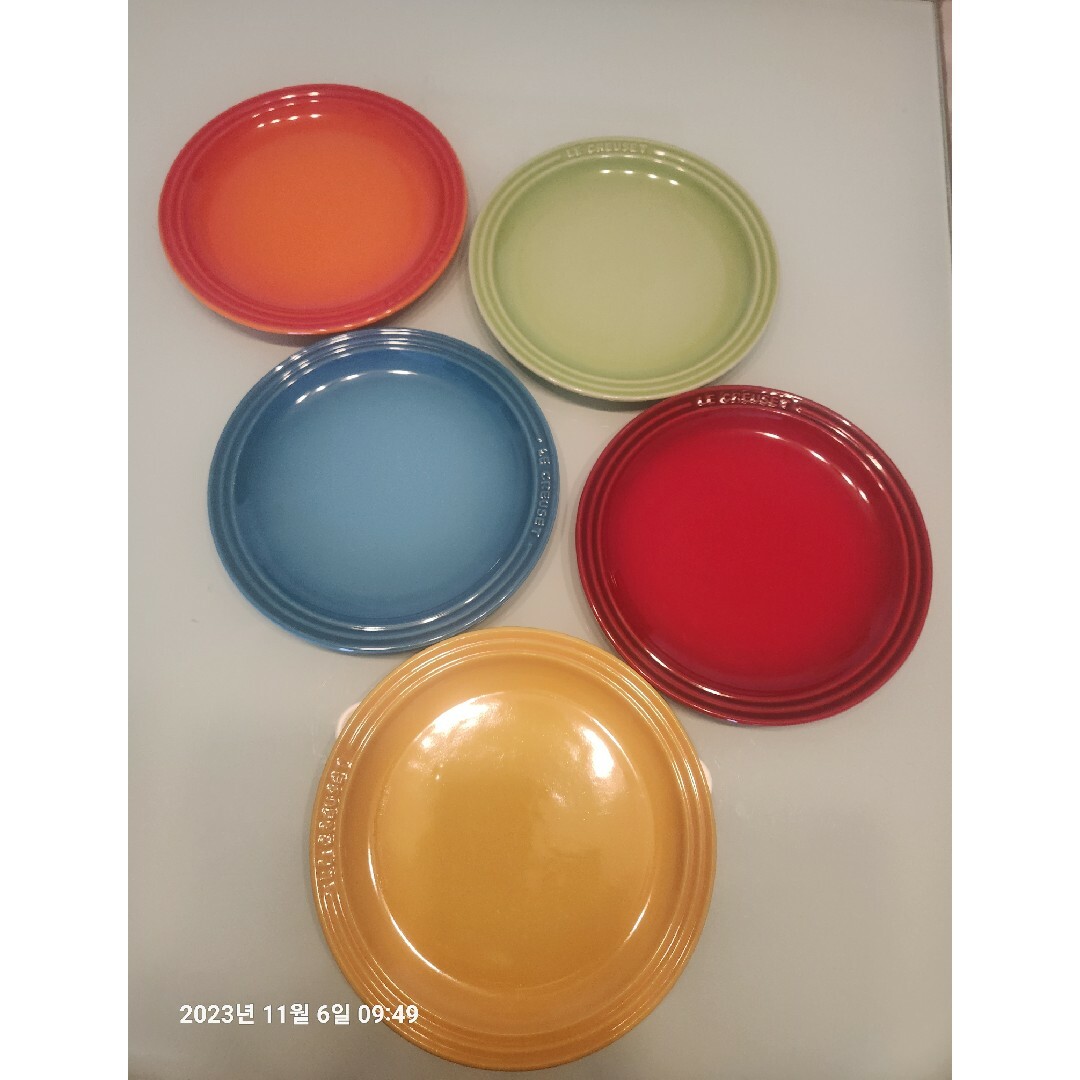 LE CREUSET(ルクルーゼ)のLE CREUSET 皿 インテリア/住まい/日用品のキッチン/食器(調理道具/製菓道具)の商品写真