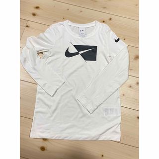 ナイキ(NIKE)のみゆみゆ様専用  NIKE ロンT 140(Tシャツ/カットソー)