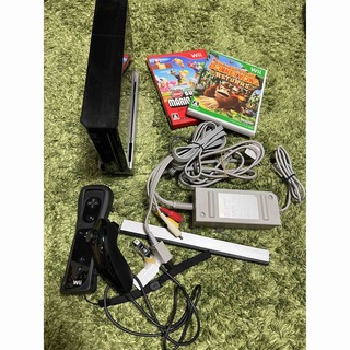 ウィー(Wii)のWii本体　ソフト付き(家庭用ゲーム機本体)