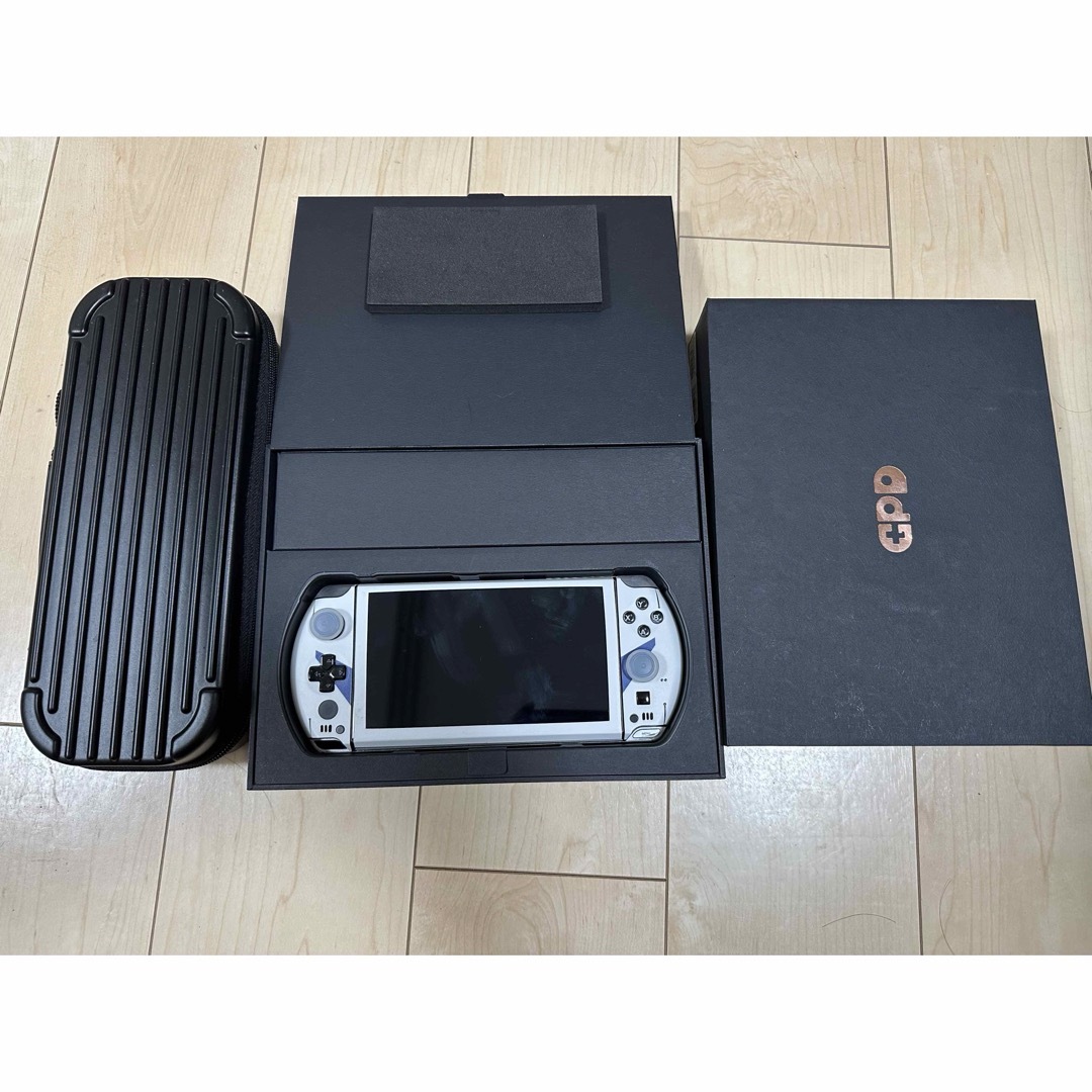 美品 GPD Win4 32GB 2TB