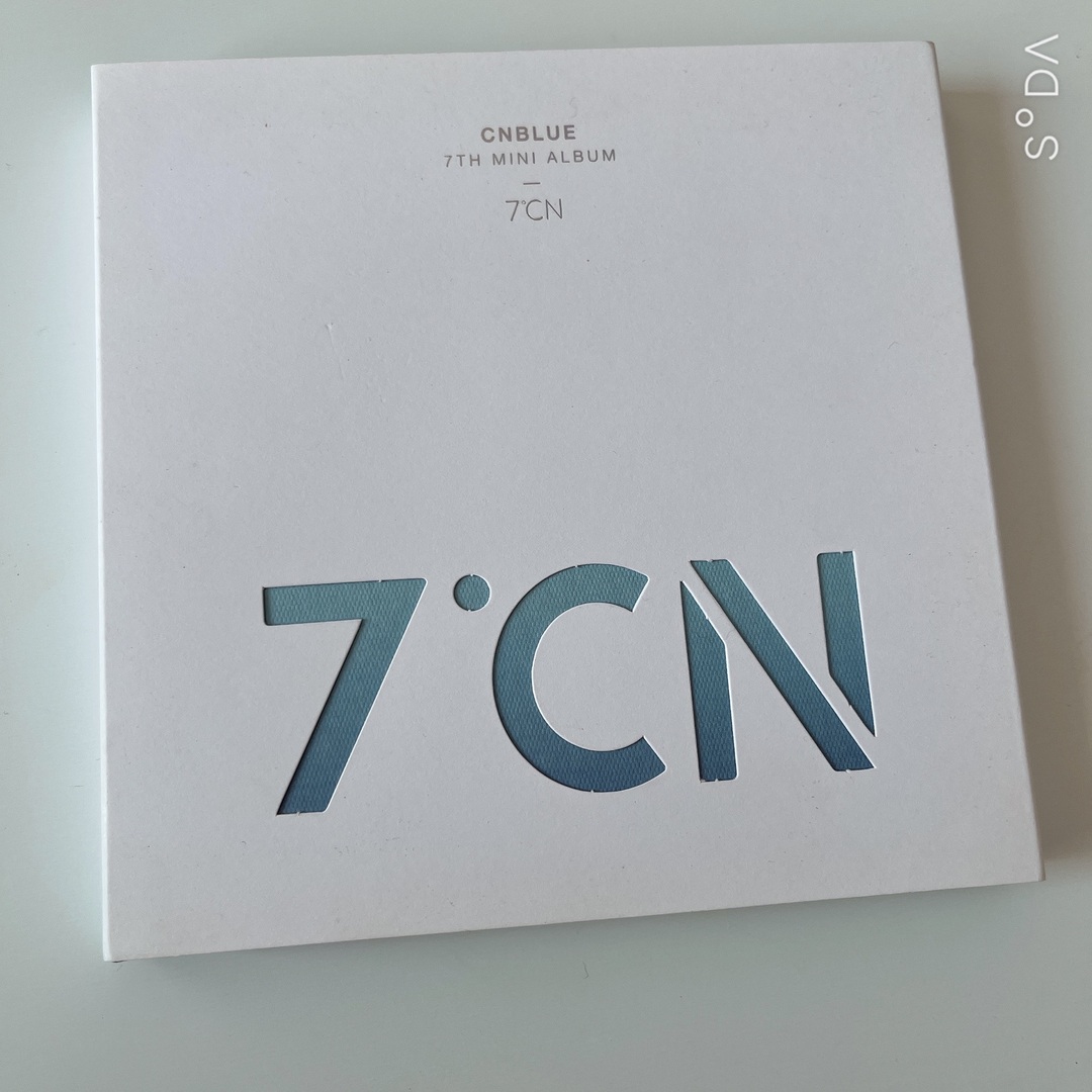 CNBLUE(シーエヌブルー)のCN30 CD エンタメ/ホビーのDVD/ブルーレイ(アイドル)の商品写真