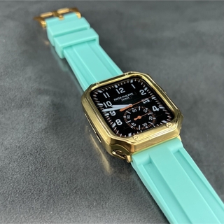 アップルウォッチ(Apple Watch)のアップルウォッチ　ゴールドクロームケース　ティファニーカラーベルト(ラバーベルト)
