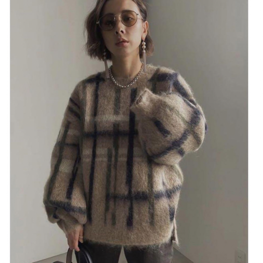 Ameri VINTAGE(アメリヴィンテージ)のPAINT CHECK FLUFFY KNIT レディースのトップス(ニット/セーター)の商品写真