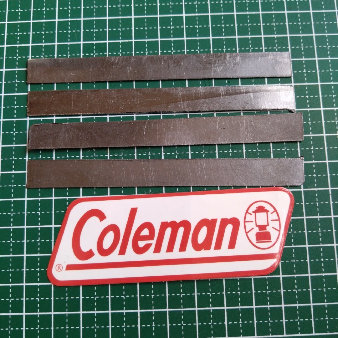 Coleman(コールマン)のコールマン/Coleman 板 グラファイトパッキン ４枚 汎用品 スポーツ/アウトドアのアウトドア(ライト/ランタン)の商品写真