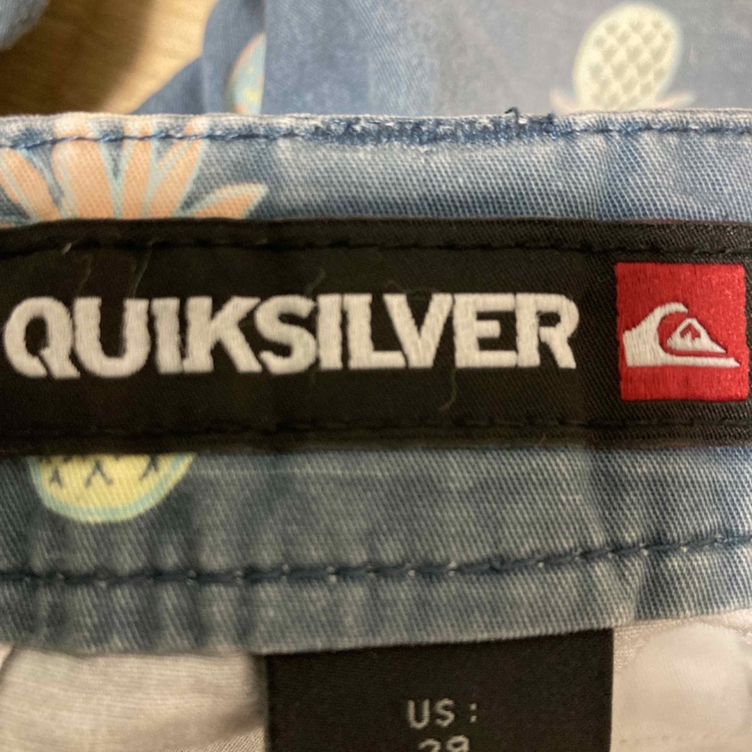 QUIKSILVER(クイックシルバー)のクイックシルバー　ハーフパンツ　29サイズ メンズのパンツ(ショートパンツ)の商品写真