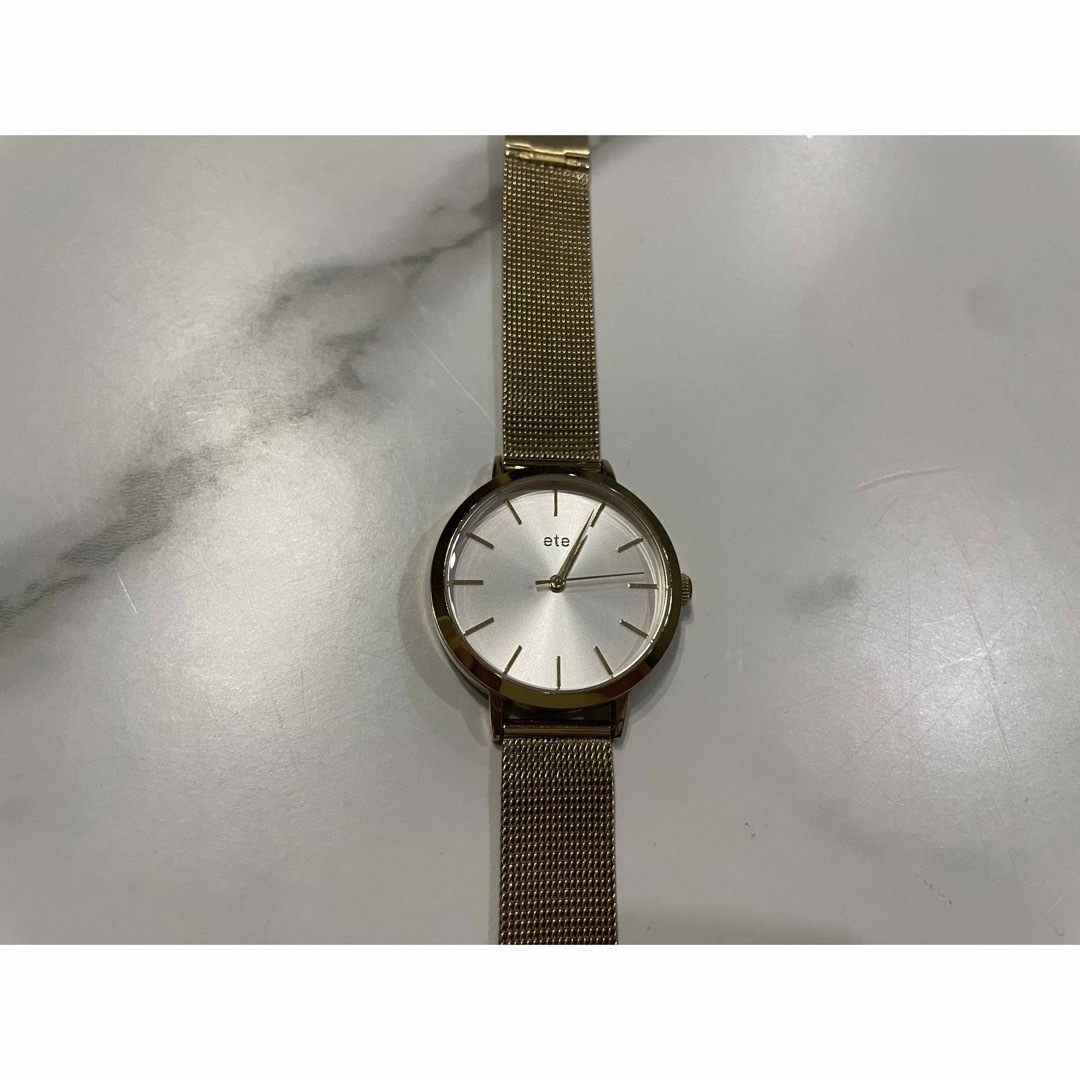 ete(エテ)のete 腕時計　アナログ時計　メッシュベルト　ゴールド　ウォッチ レディースのファッション小物(腕時計)の商品写真