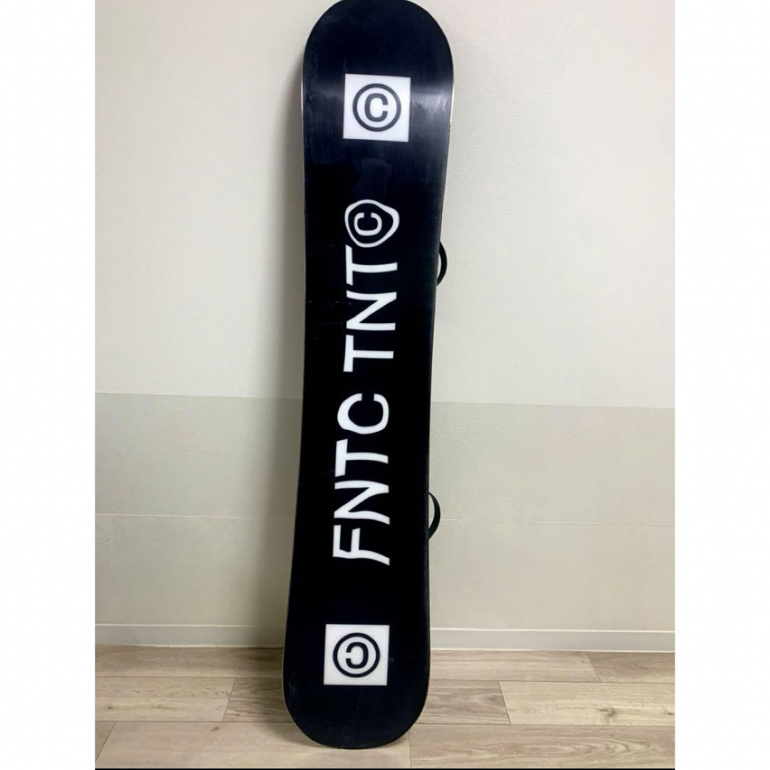 FNTC - 【スノボー先生オススメ‼️】FNTC TNTC 21-22 153cmの通販 by