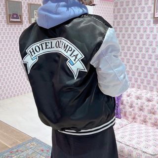 ベリーブレイン(Verybrain)のHotel Olympia ホテル オランピア サテン ジャケット💒(ブルゾン)