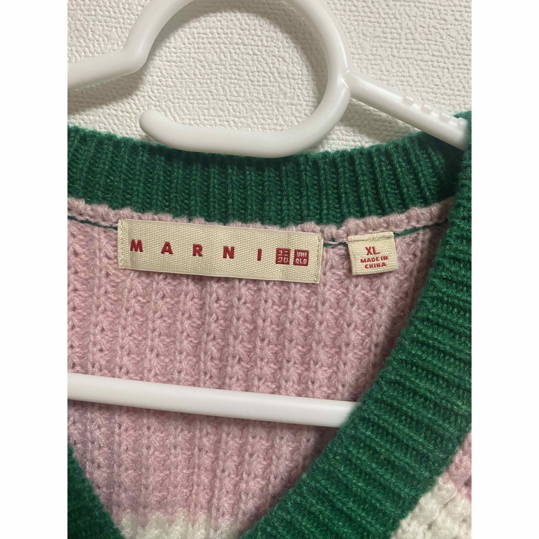 Marni(マルニ)のMARNIユニクロ ポップコーンVニットベスト レディースのトップス(ニット/セーター)の商品写真