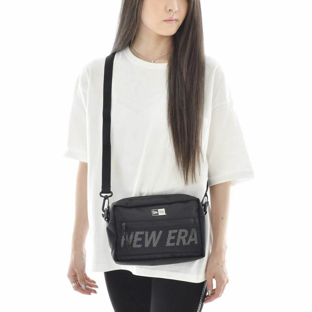 【色: ブラック】ニューエラ NEWERA Shoulder Pouch Lar メンズのバッグ(その他)の商品写真