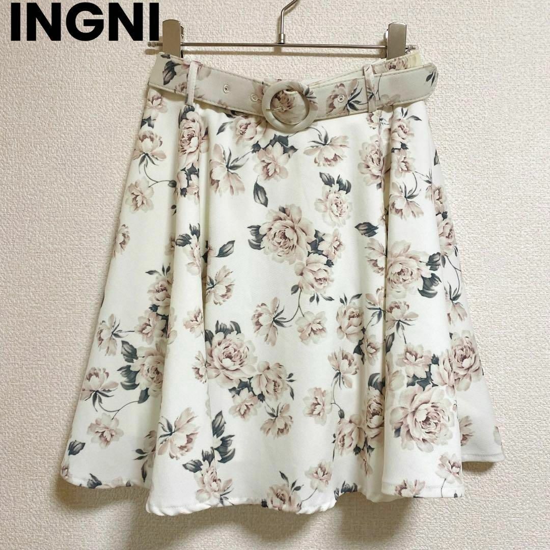 INGNI(イング)のst84 INGNI イング フレアスカート 白 花柄 総柄 かわいい 上品 レディースのスカート(ひざ丈スカート)の商品写真