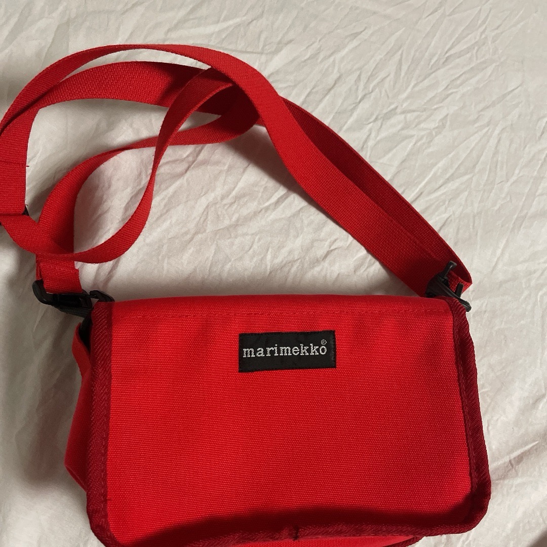 marimekko(マリメッコ)のマリメッコ　ショルダーバッグ レディースのバッグ(ショルダーバッグ)の商品写真