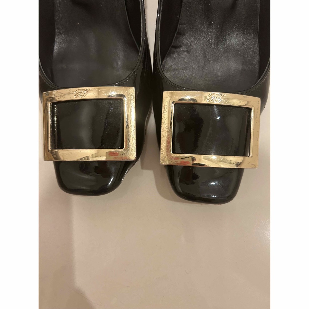 ROGER VIVIER(ロジェヴィヴィエ)のロジェ　パンプス レディースの靴/シューズ(ハイヒール/パンプス)の商品写真