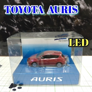トヨタ(トヨタ)のTOYOTA AURIS LED カーキーホルダー 非売品 レッド系(ミニカー)