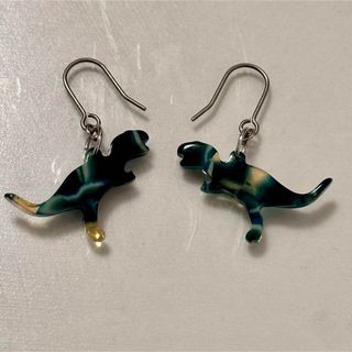 ピアス(ピアス)