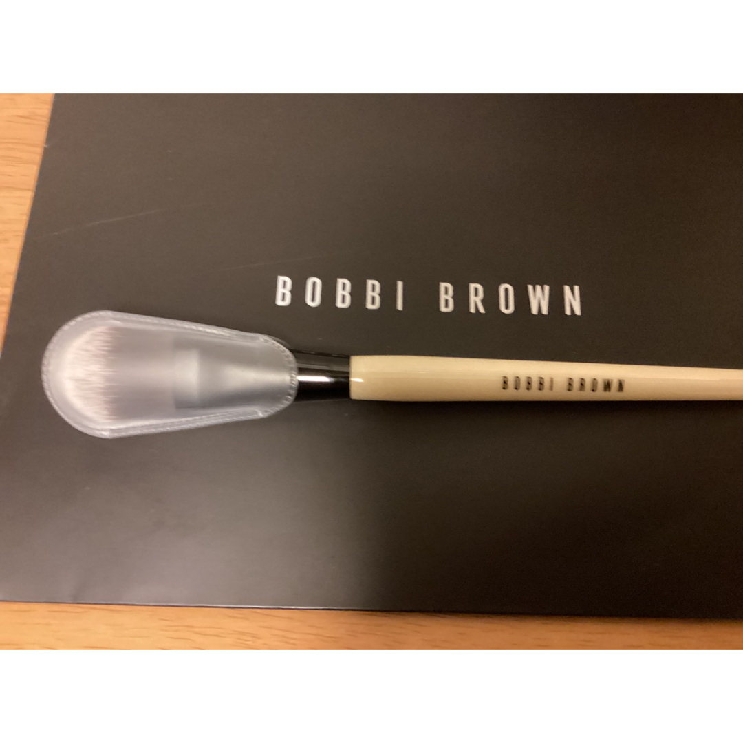 BOBBI BROWN(ボビイブラウン)のボビイブラウン　下地　ファンデーション　ブラシ　サンプル コスメ/美容のベースメイク/化粧品(ファンデーション)の商品写真