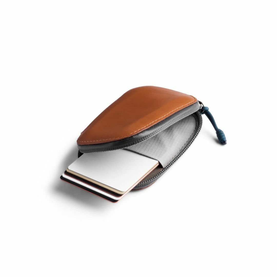 【色: Bronze】Bellroy All-Conditions Card P メンズのバッグ(その他)の商品写真