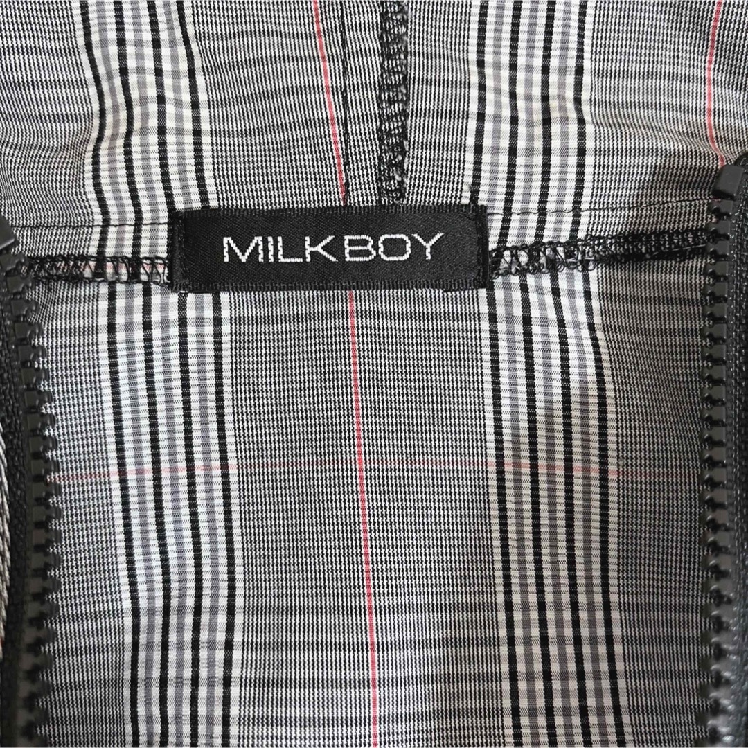 MILKBOY(ミルクボーイ)のmilkboy milk boy ブラックチェック チェック ミルクボーイ メンズのジャケット/アウター(マウンテンパーカー)の商品写真