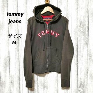 トミージーンズ(TOMMY JEANS)のtommy jeans　トミージーンズ　(M)　フルジップパーカー　フロントロゴ(パーカー)