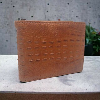 AT13 本革 クロコダイル 二つ折りマネークリップウォレット ブラウンb1(折り財布)