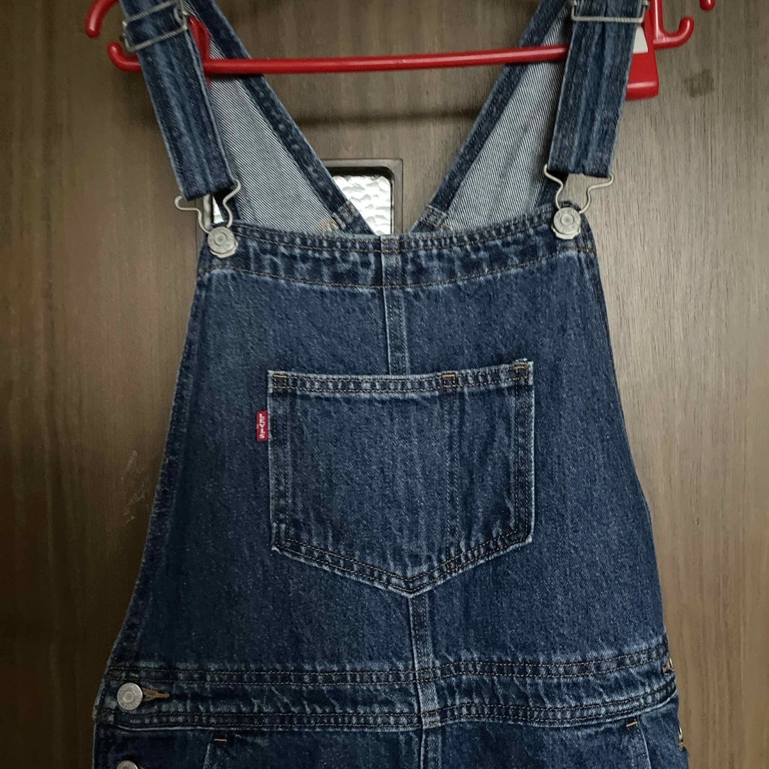 Levi's(リーバイス)のリーバイス　ジャンパースカート レディースのパンツ(サロペット/オーバーオール)の商品写真