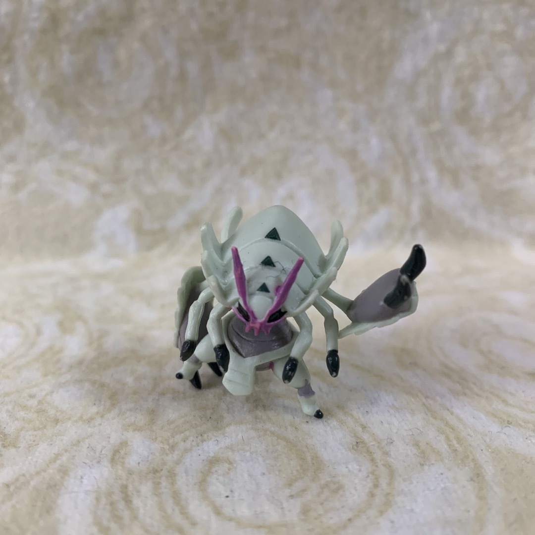 ポケモン フィギュア ミニ グソクムシャの通販 by まねこ's shop ポケモン フィギュア ミニ グソクムシャの通販 by まねこ's shop