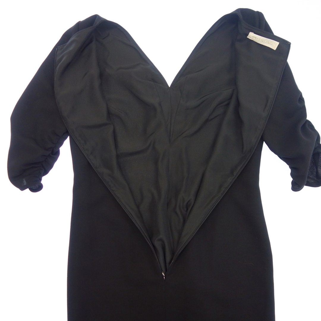 VALENTINO(ヴァレンティノ)のヴァレンティノ ドレス ワンピース ビジュー ピンブローチ 8 黒【AFB46】 レディースのワンピース(ミニワンピース)の商品写真