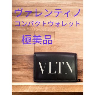 VALENTINO 二つ折り財布 ストラップ付き