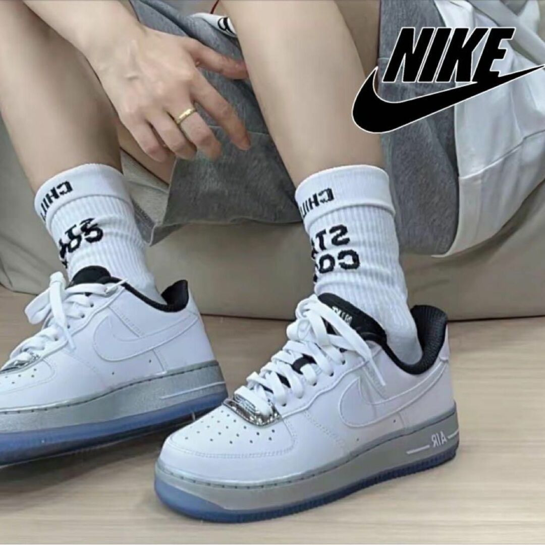 NIKE WMNS AIR FORCE 1 '07 SE DX6764-100235㎝COLOR