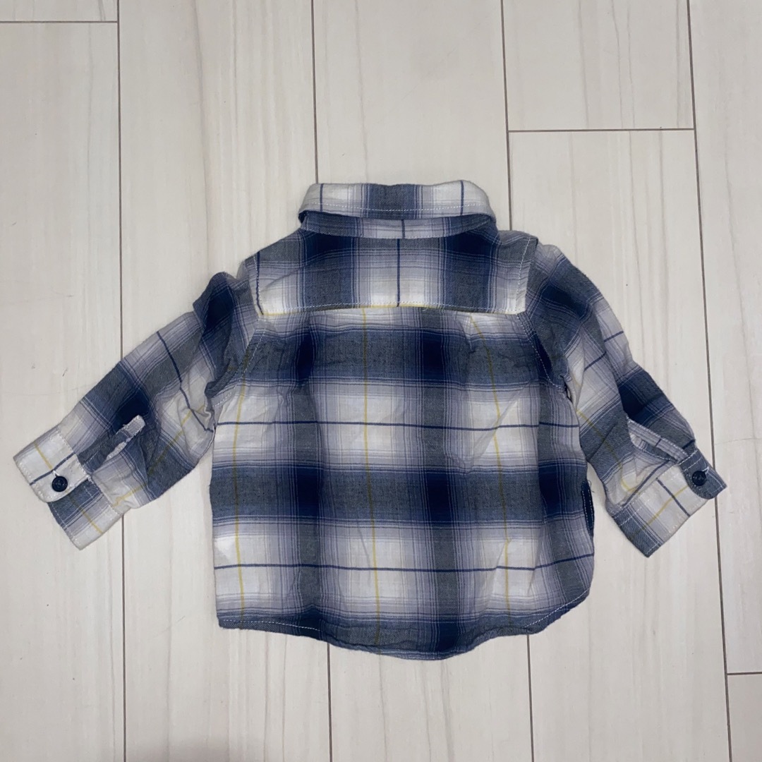 GAP Kids(ギャップキッズ)のベビーギャップ　70 シャツ　チェック　ブルー　トップス　子供服 キッズ/ベビー/マタニティのベビー服(~85cm)(シャツ/カットソー)の商品写真