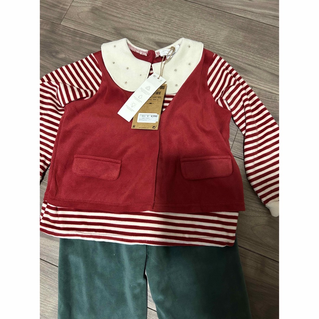 ZARA HOME(ザラホーム)のnagisuna様専用　ザラホーム　クリスマスパジャマ　Zara Home キッズ/ベビー/マタニティのキッズ服女の子用(90cm~)(パジャマ)の商品写真