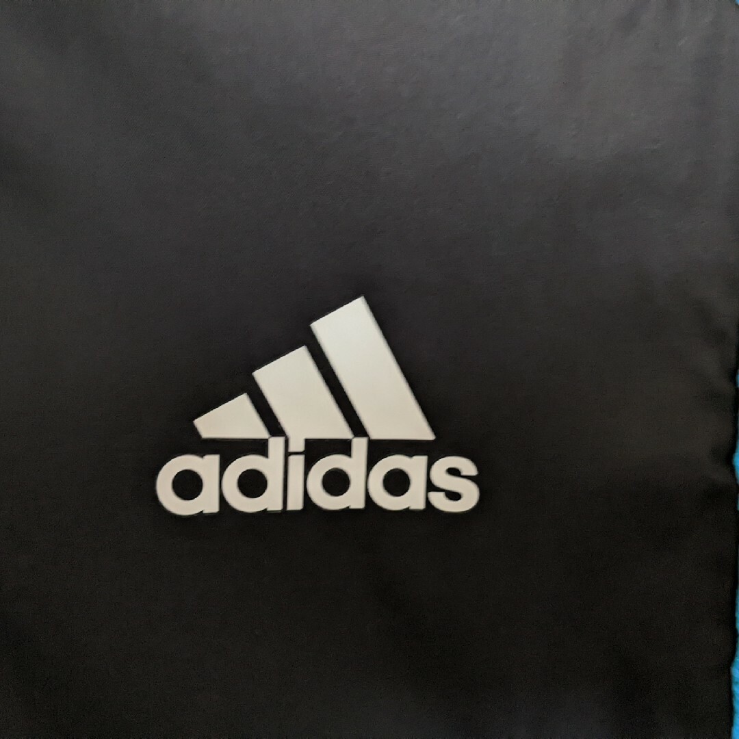 adidas(アディダス)のアディダス　リバーシブル　ジャケット　150 キッズ/ベビー/マタニティのキッズ服男の子用(90cm~)(ジャケット/上着)の商品写真