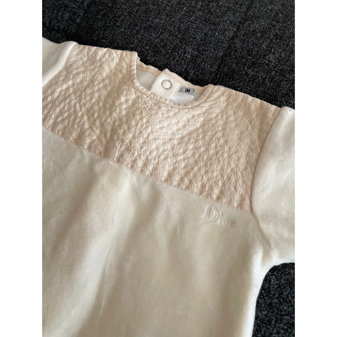 baby Dior(ベビーディオール)の新品未使用★babyDiorロンパース１M キッズ/ベビー/マタニティのベビー服(~85cm)(ロンパース)の商品写真