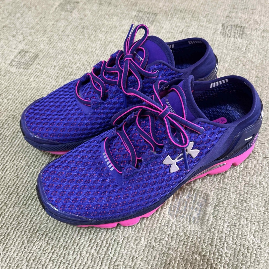 UNDER ARMOUR(アンダーアーマー)のアンダーアーマー　シューズ　25 スポーツ/アウトドアのランニング(シューズ)の商品写真