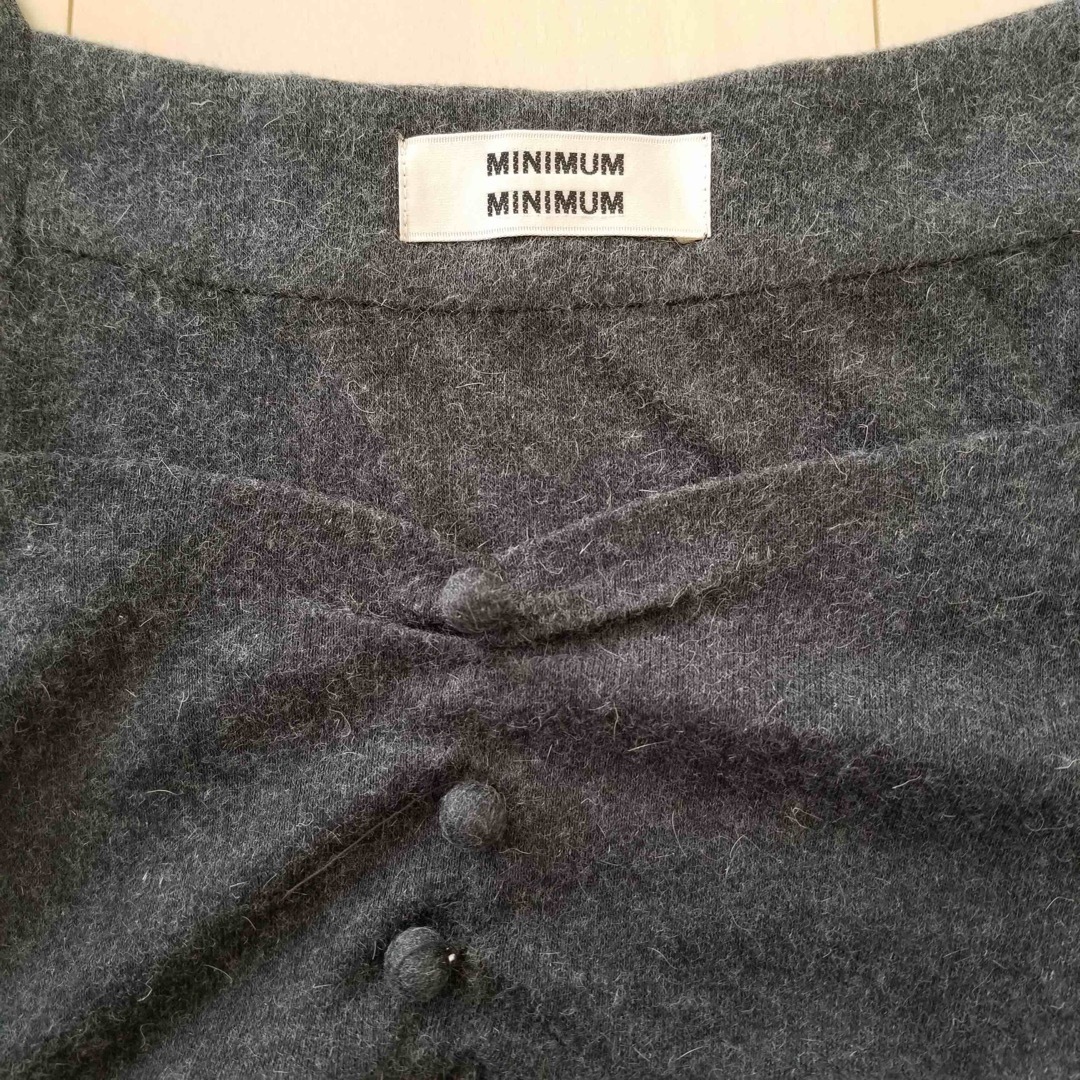 MINIMUM(ミニマム)の《ミニマム》ニット　セーター　ペプラム　グレー　M レディースのトップス(ニット/セーター)の商品写真