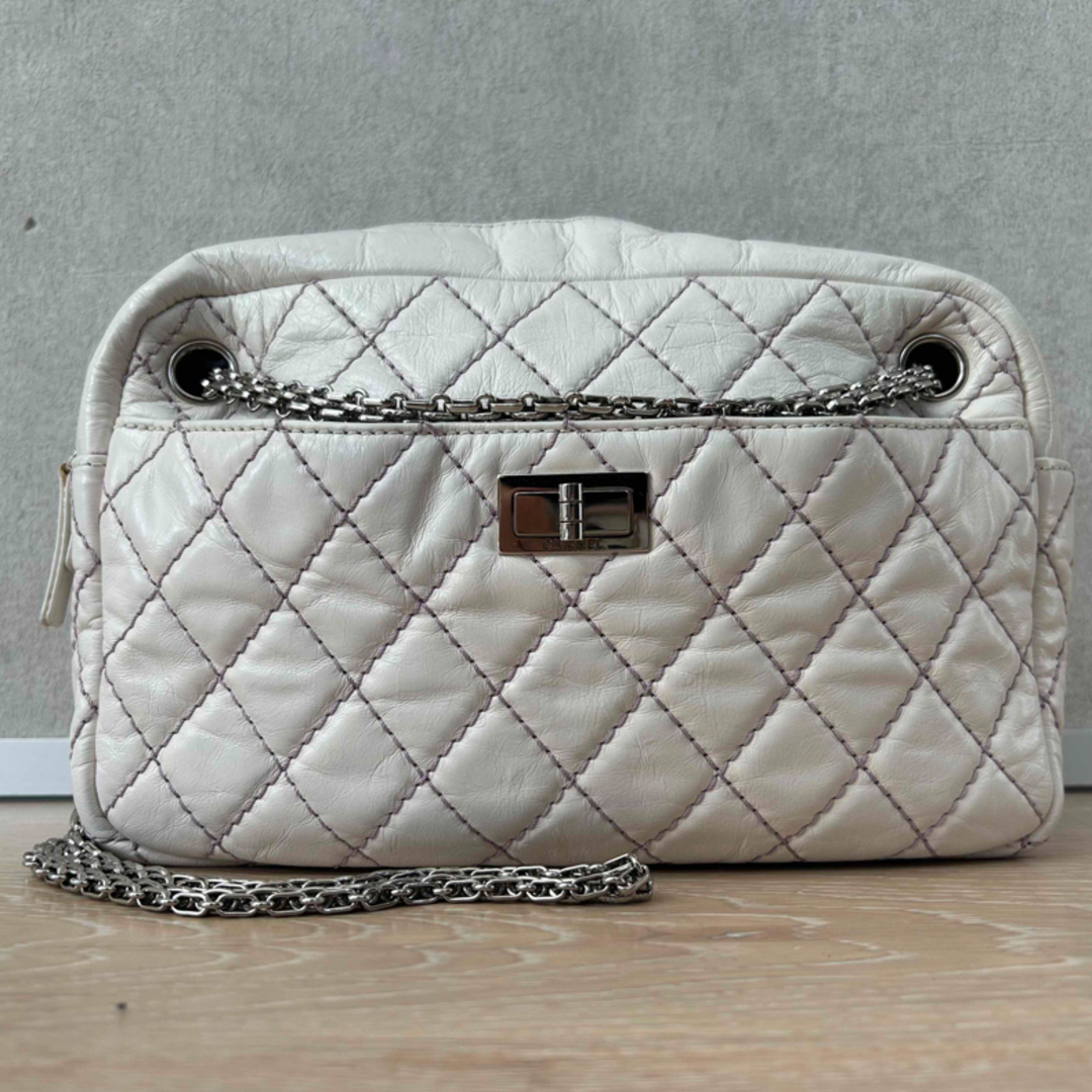 美品　CHANEL マトラッセ　2.55 ホワイト　カーフスキン　2wayCHANEL