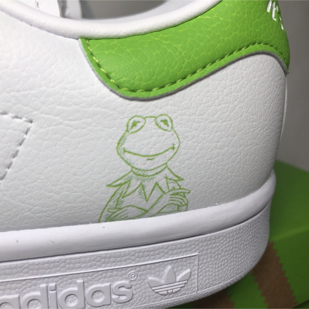 adidas(アディダス)の【新品】アディダス スタンスミス カーミット ホワイト グリーン 27.5 メンズの靴/シューズ(スニーカー)の商品写真