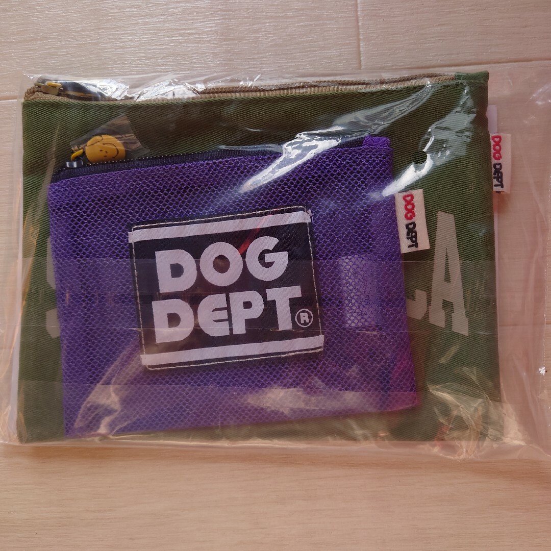 DOG DEPT(ドッグデプト)のドッグデプト　ノベルティ　大小ポーチ その他のペット用品(犬)の商品写真