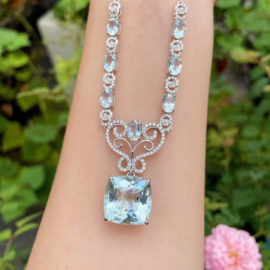 天然アクアマリン ダイヤ ネックレス 13.03ct k18 ¥の通販 by Rui|ラクマ