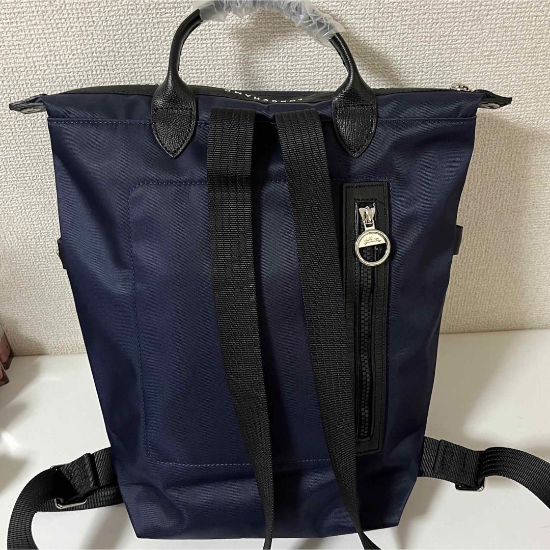 LONGCHAMP(ロンシャン)の【新品】ロンシャン ル プリアージュENERGY最新Mバックパックダークネイビー レディースのバッグ(リュック/バックパック)の商品写真