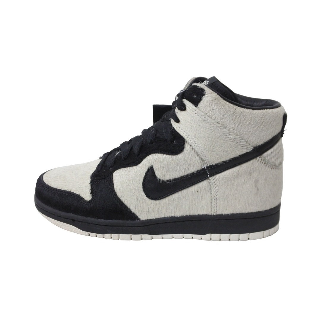 NIKE(ナイキ)の新品同様 NIKE ナイキ スニーカー DUNK HIGH PREMIUM UENO-PANDA ダンク ハイ 上野 パンダ 2008 24CM 323955-101 中古 56595 レディースの靴/シューズ(ブーツ)の商品写真