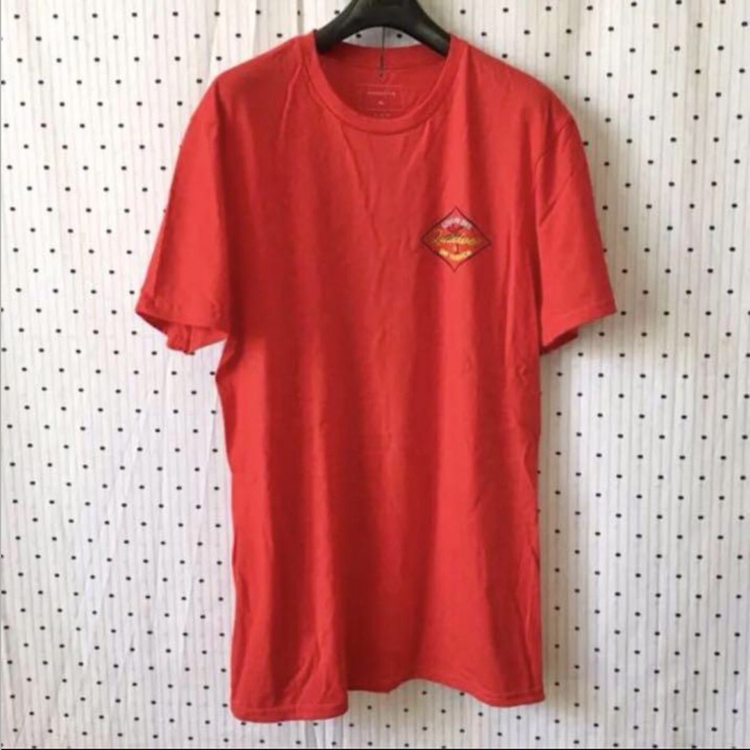 QUIKSILVER(クイックシルバー)のQSクイックシルバーUS限定プリントデザインTシャツ Ｍ　１点物 スポーツ/アウトドアのスポーツ/アウトドア その他(サーフィン)の商品写真