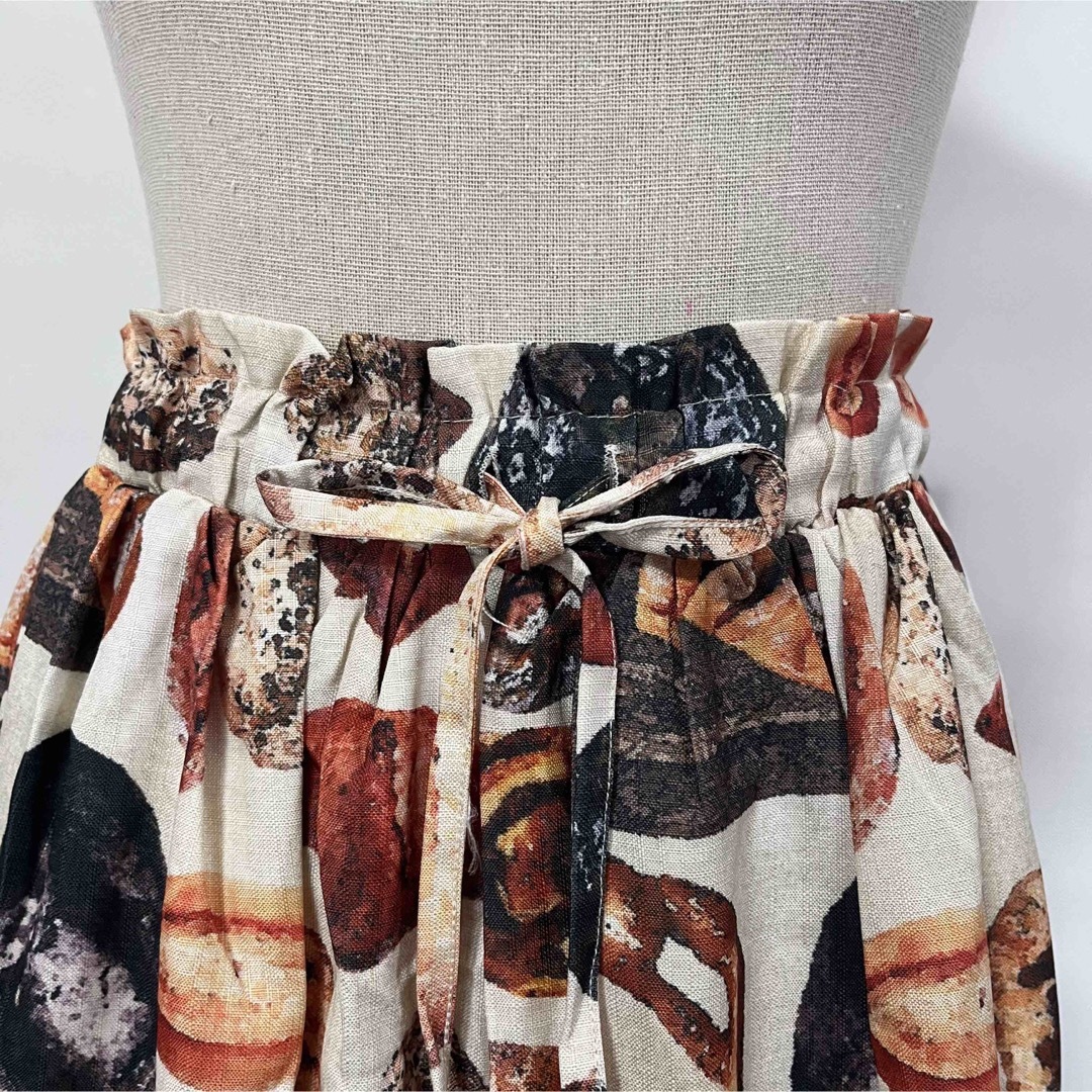 merlot(メルロー)の★新品・超レア★ メルロー　「パンできました」ロングスカート レディースのスカート(ロングスカート)の商品写真