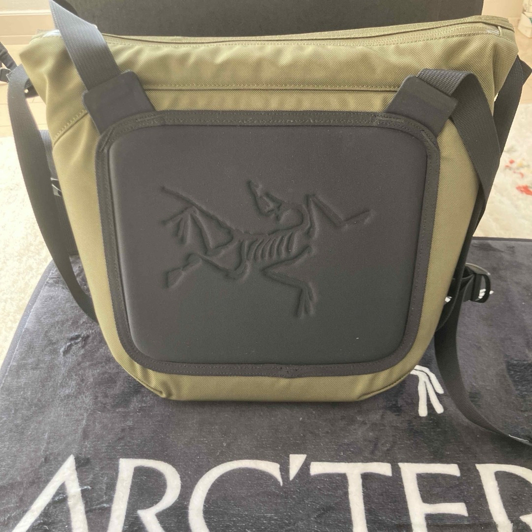 ARC'TERYX - 【廃盤品】アークテリクス アロー8の通販 by ARC'TERYX - 【廃盤品】アークテリクス アロー8の通販 by
