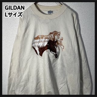 ギルタン(GILDAN)の【ギルダン】メキシコ製スウェット　馬　アニマル　刺繍　クリーム　裏起毛93(スウェット)