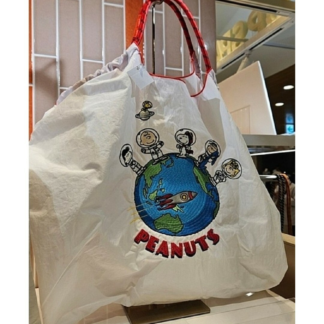 SNOOPY(スヌーピー)のBall & Chainボール & チェーン スヌーピ Lサイズ レディースのバッグ(ショルダーバッグ)の商品写真