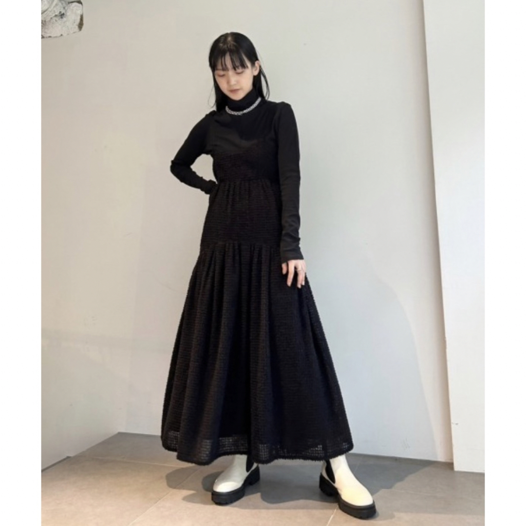 emmi atelier(エミアトリエ)の【emmi atelier】カットセットボリュームワンピース レディースのワンピース(ロングワンピース/マキシワンピース)の商品写真