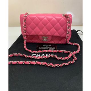 シャネル(CHANEL)の超美品CHANELシャネルミニ マトラッセ ショルダーバッグ 20CM  ピンク(ショルダーバッグ)