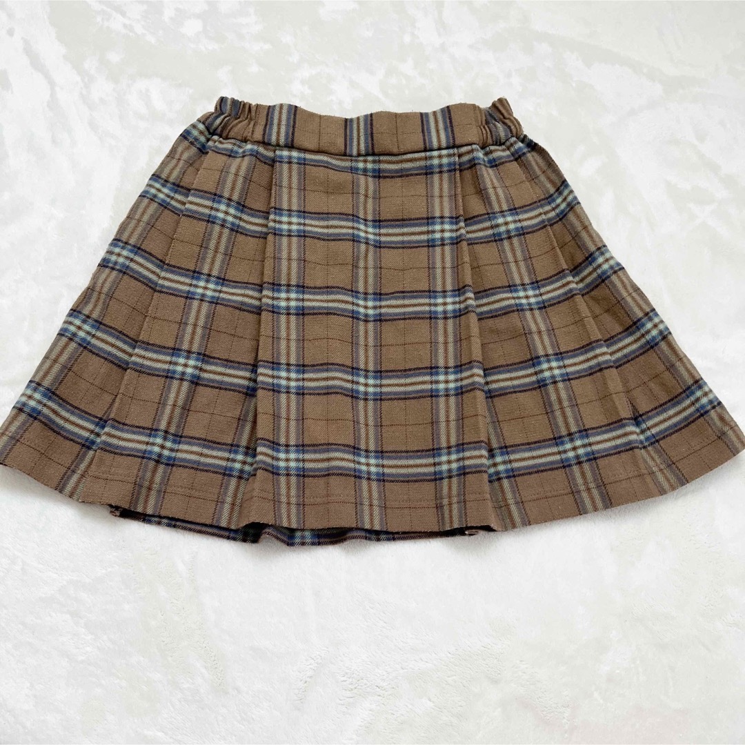 UNIQLO(ユニクロ)のユニクロ　チェック　スカート　120 キッズ/ベビー/マタニティのキッズ服女の子用(90cm~)(スカート)の商品写真