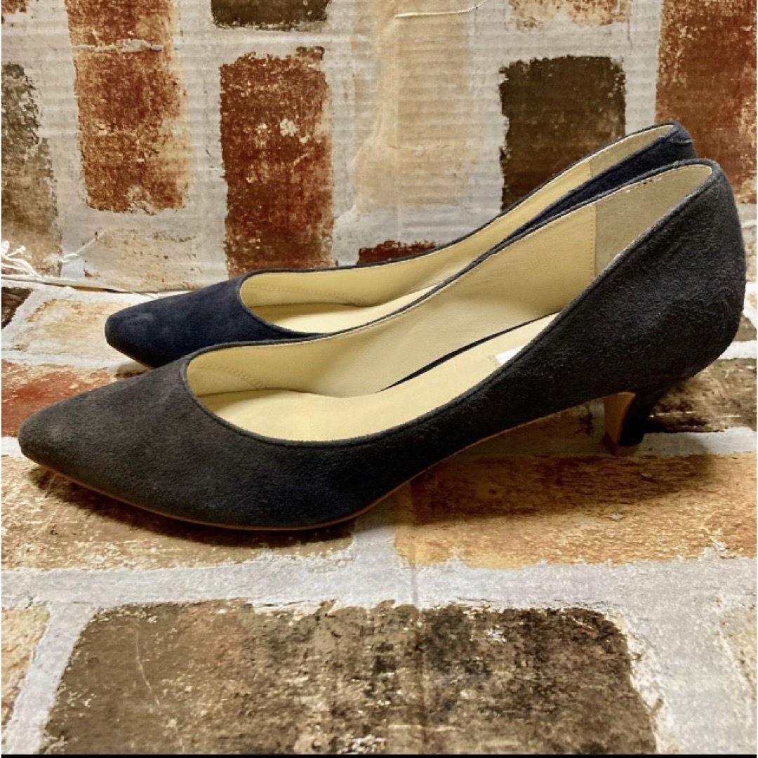 Odette e Odile(オデットエオディール)のパンプス　オデットエオディール　スエード　ポインテッドトゥ　ダークブルー　紺色 レディースの靴/シューズ(ハイヒール/パンプス)の商品写真
